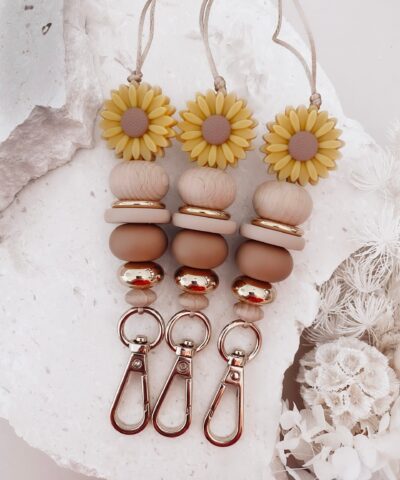 Lazy Daisy Lanyard | Sunny