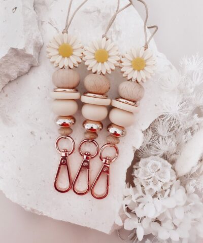 Lazy Daisy Lanyard | Creamy Beige