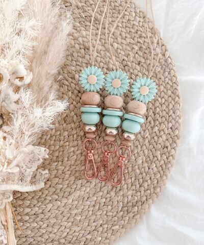 Lazy Daisy Lanyard | Seafoam