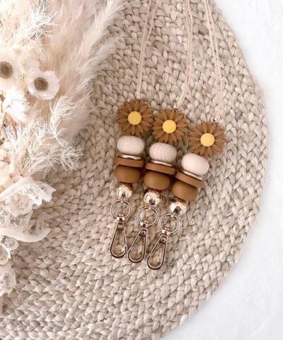 Lazy Daisy Lanyard | Tan