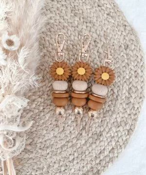 Lazy Daisy | Tan