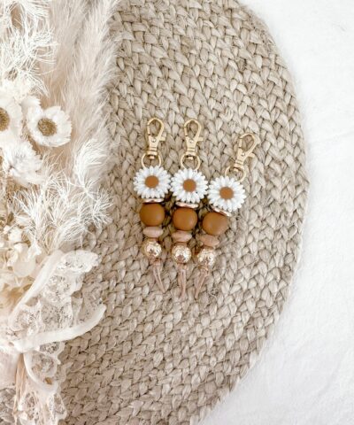 Little Daisies | Tan Speckle