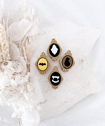 Fidget Clickers | Haunted Antique Frames